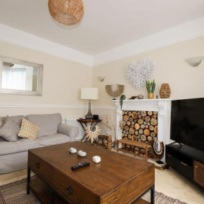 Gorgeous House in Newquay walking distance from Fistral Beach